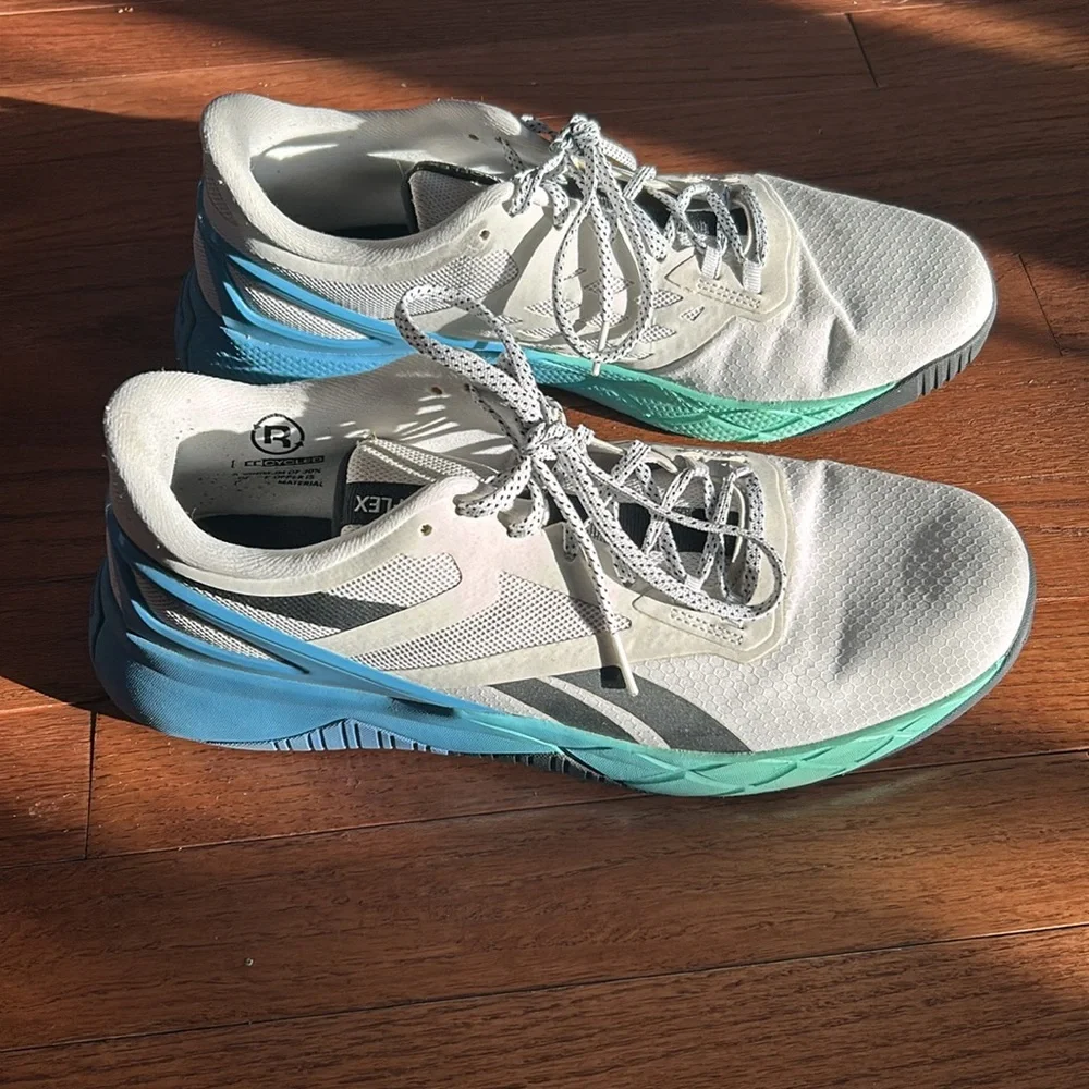 Cool Reebok Shoes - Picture 2 of 8